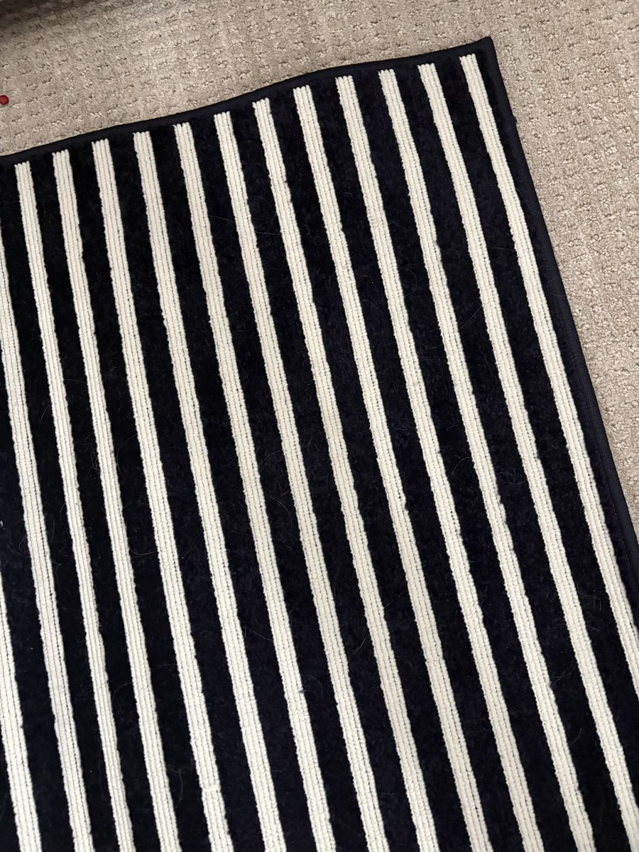 Sabrina Soto Indoor/Outdoor Collection Runner Rug - Navy Blue/White Stripes, 2' 7" x 10'