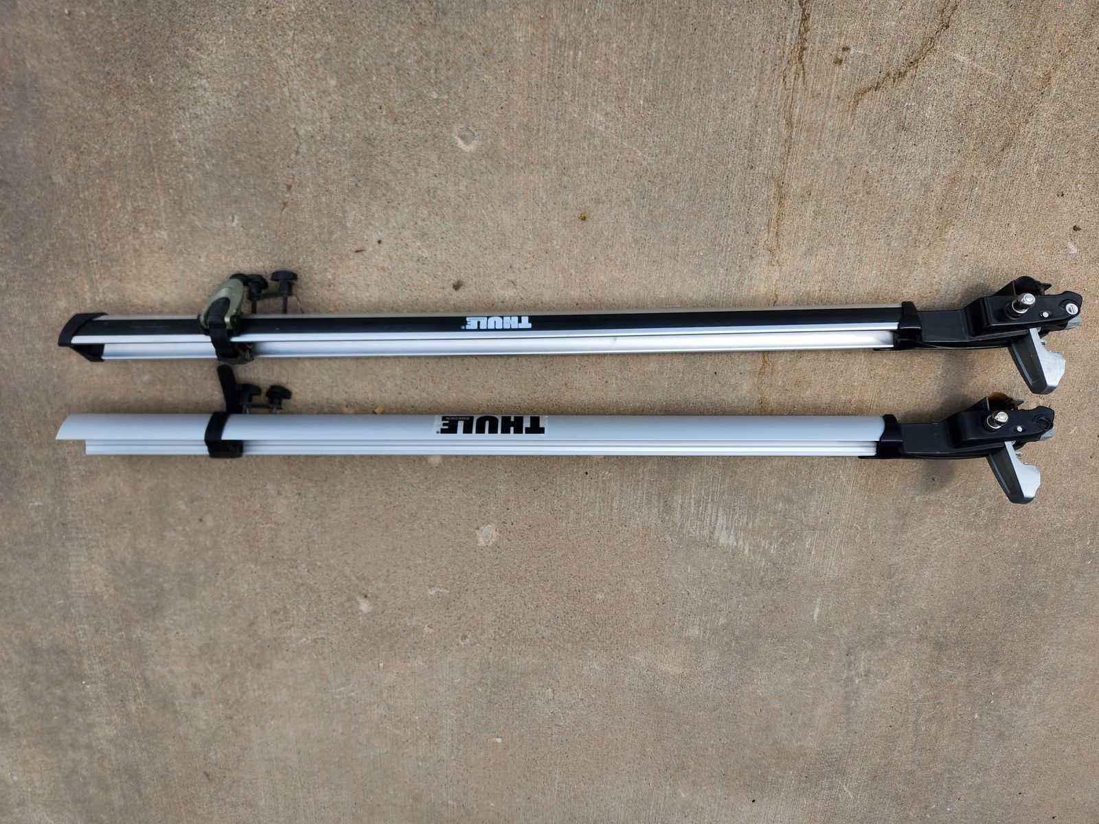 Thule V2 and Velo Vise bike racks