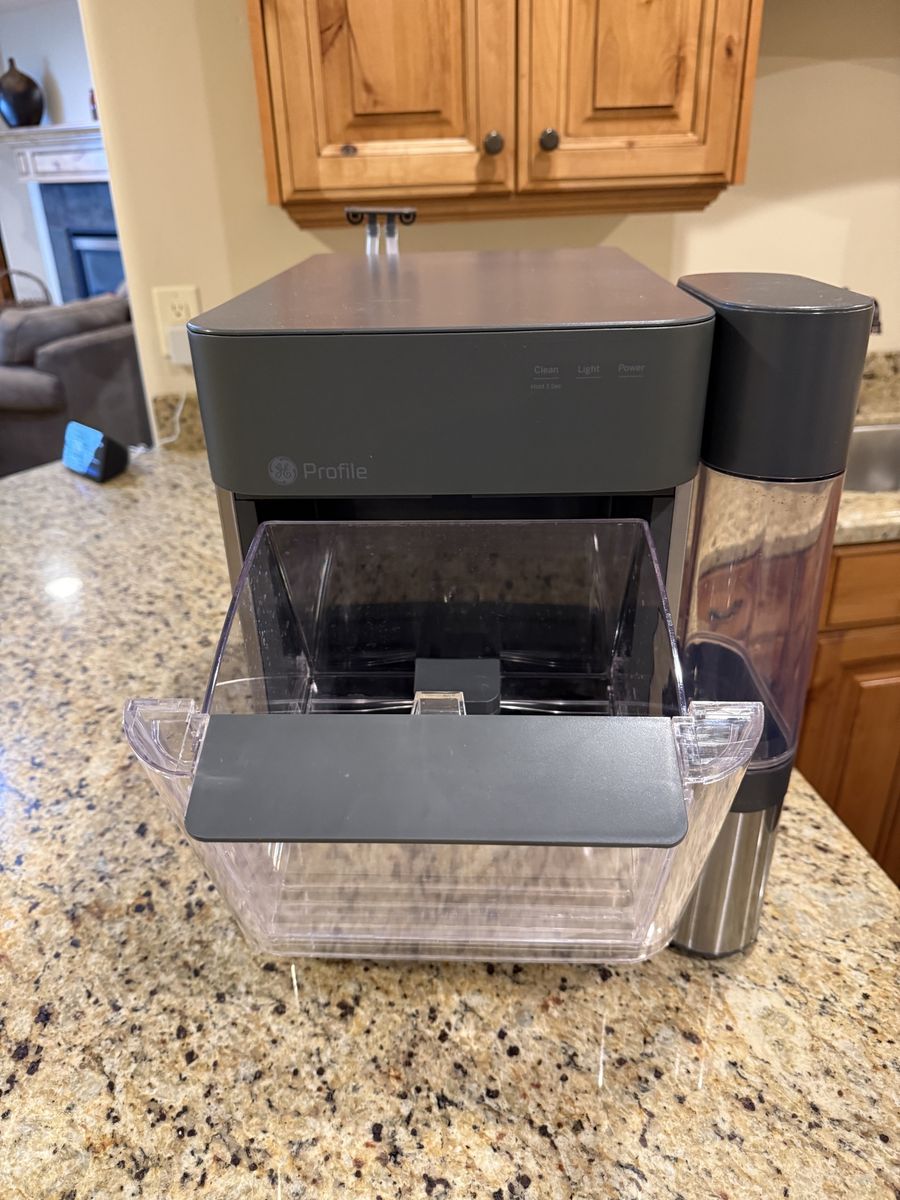 GE Profile Opal 2.0 Nugget Ice Maker with 1-Gallon Side Tank - Refurbished