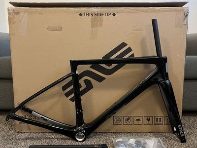 NEW 2026 Enve Melee 52cm Gloss Black