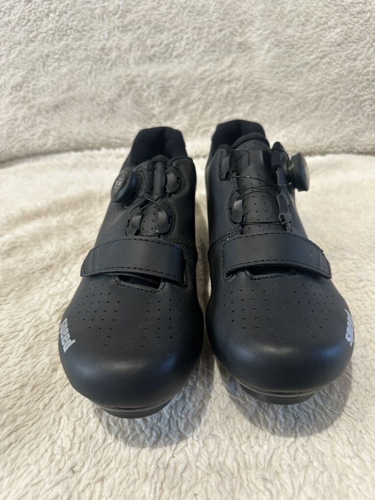 Speed womens 8.5 Black Boa Lace Style Cycling Shoe