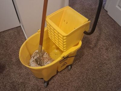 Mop bucket