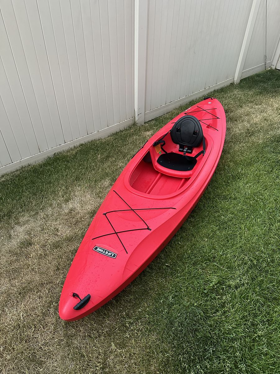 Red 10ft Kayak + Collapsable Paddle