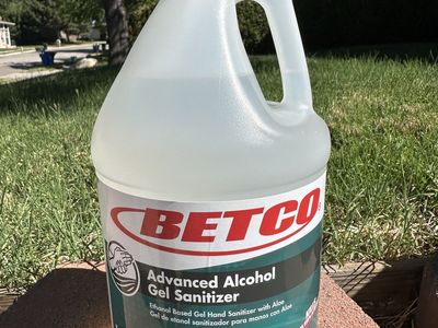 BETCO Advanced Alcohol Gel Hand Sanitizer 70% Ethanol with Aloe, 1 Gallon