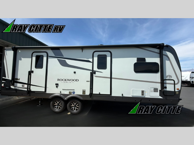 2027 Rockwood Ultra Lite 2608BS