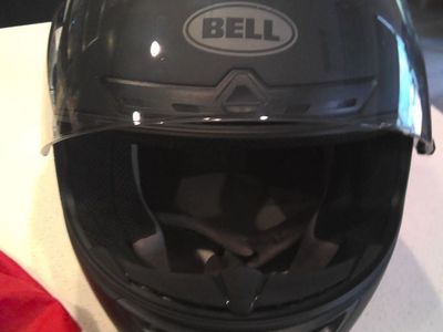 Bell Qualifier DLX MIPS size Large -- Like New