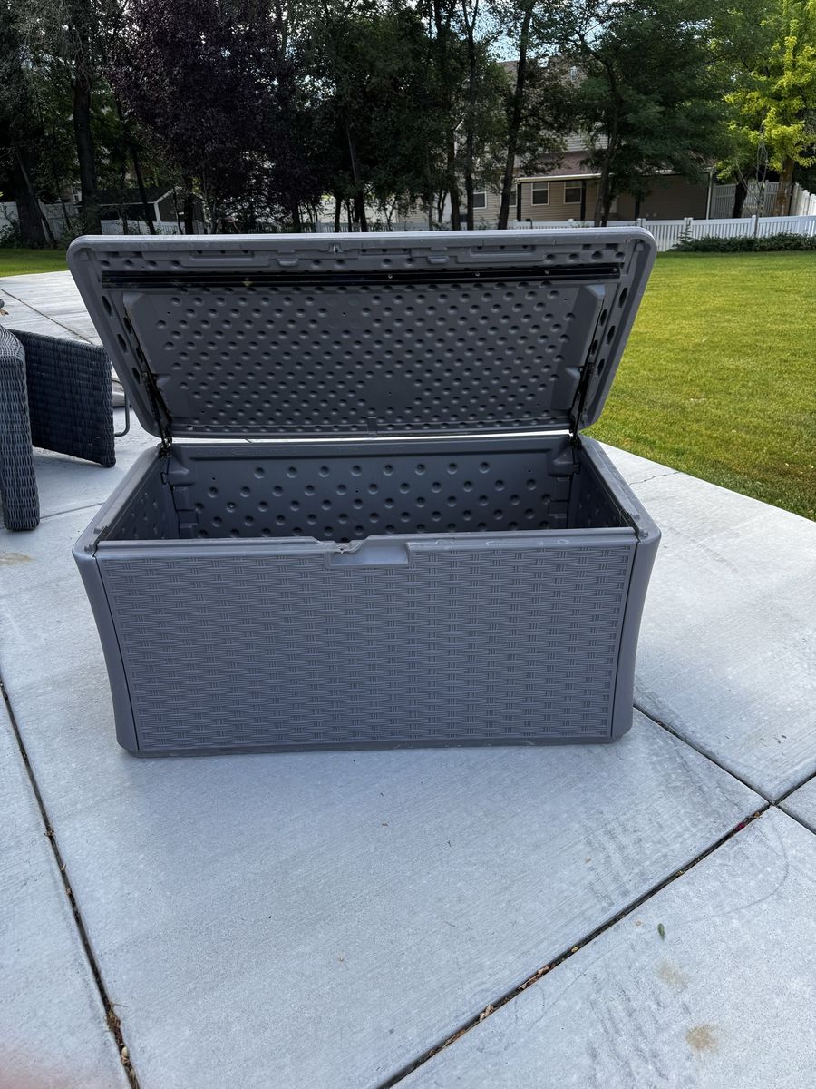 Large Gray Wicker-Style Outdoor Storage Deck Box, Weather-Resistant, Patio Organizer