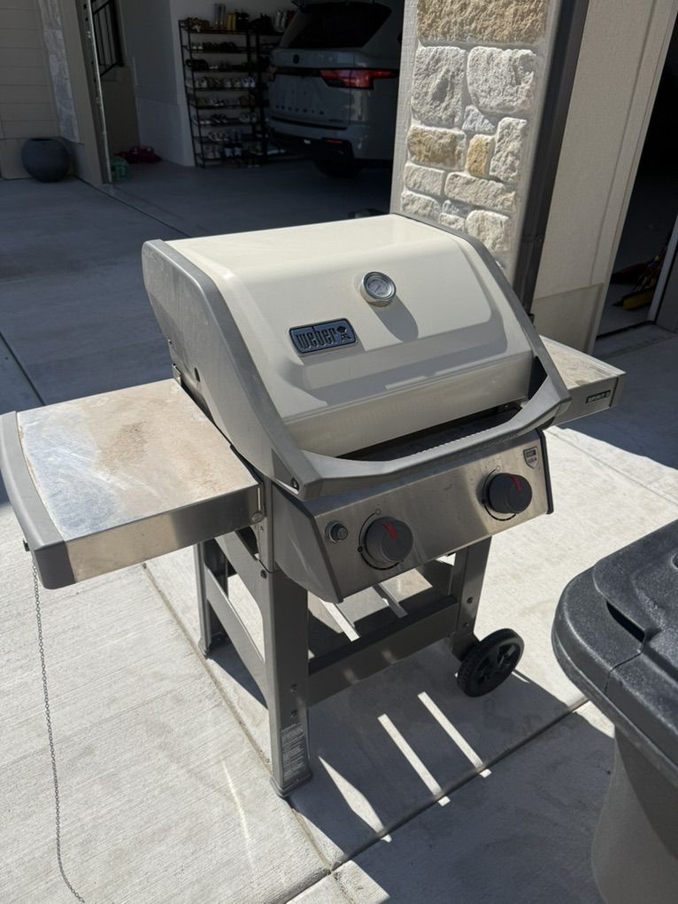 Free 2 Burner Grill