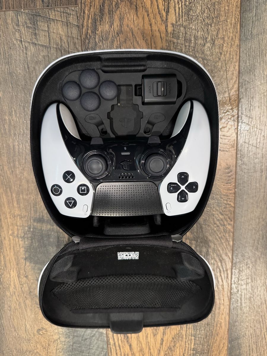 PS5 DualSense Edge Pro Controller - Good Condition
