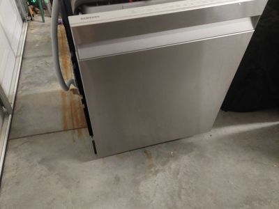Samsung smart 24 in. Top Control Dishwasher Fingerprint Resistant Stainless Steel with 3rd Rack, 39 dBA