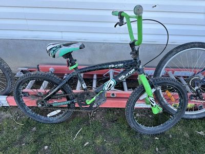 18" Dynacraft Surge Boys BMX Kids Bike Green