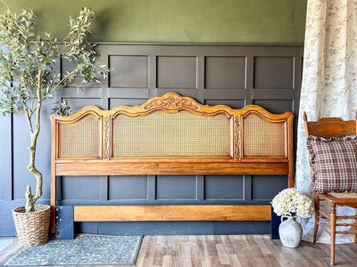 *FREE DELIVERY* Vintage King Drexel Oak & Cane Headboard with Frame