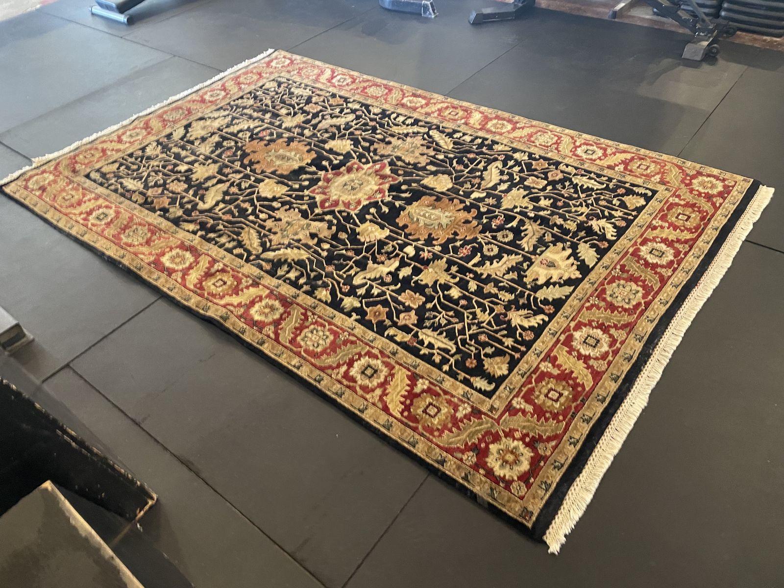 Traditional Floral Oriental Area Rug 6 ft x 9.5 ft Black Red Gold
