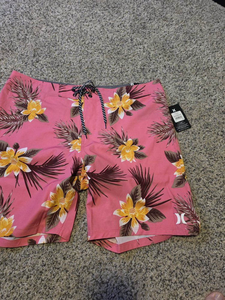 Hurley Men's Size 36 Pink Floral Board Shorts Swim Trunks