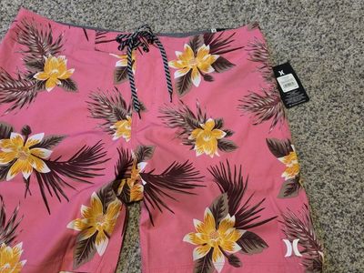 Hurley Men's Size 36 Pink Floral Board Shorts Swim Trunks