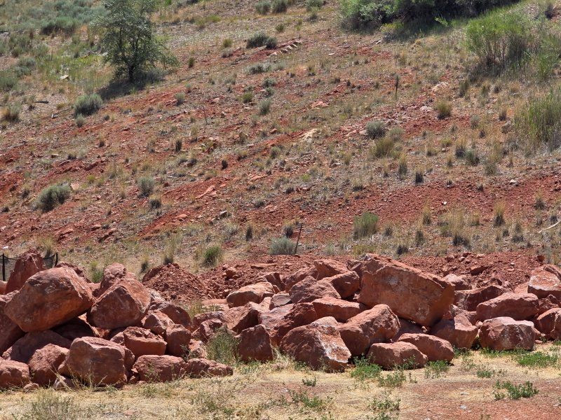 Large Red Landscape Boulders/Rocks for Garden or Yard Decoration - Natural Boulder Assortment