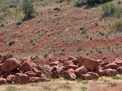 Large Red Landscape Boulders/Rocks for Garden or Yard Decoration - Natural Boulder Assortment