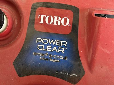 Toro Power Clear R*TEK 2-Cycle 141cc Engine 21" Width Snow Blower