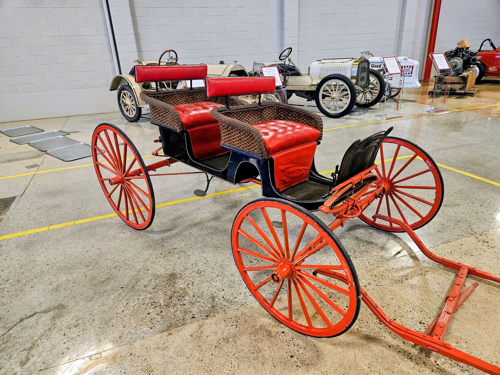Beautiful Restored Vintage Phaeton Double Seated Horse Drawn Carriage