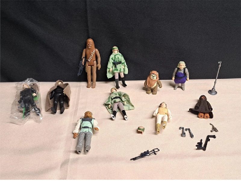 myhometownauctions.com - May 19 & 21 and May 26, 27 & 28: Star Wars and Other Action Figure Auctions (My Hometown Auctions)