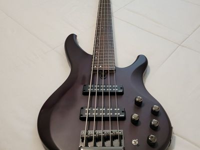Yamaha TRBX505 Active 5-String Bass Guitar with Hard Case - Used
