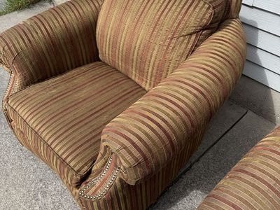 Matching Clib Chairs - Need Gone Today