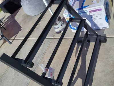 3 Tier Metal Dumbell Rack
Qty-1