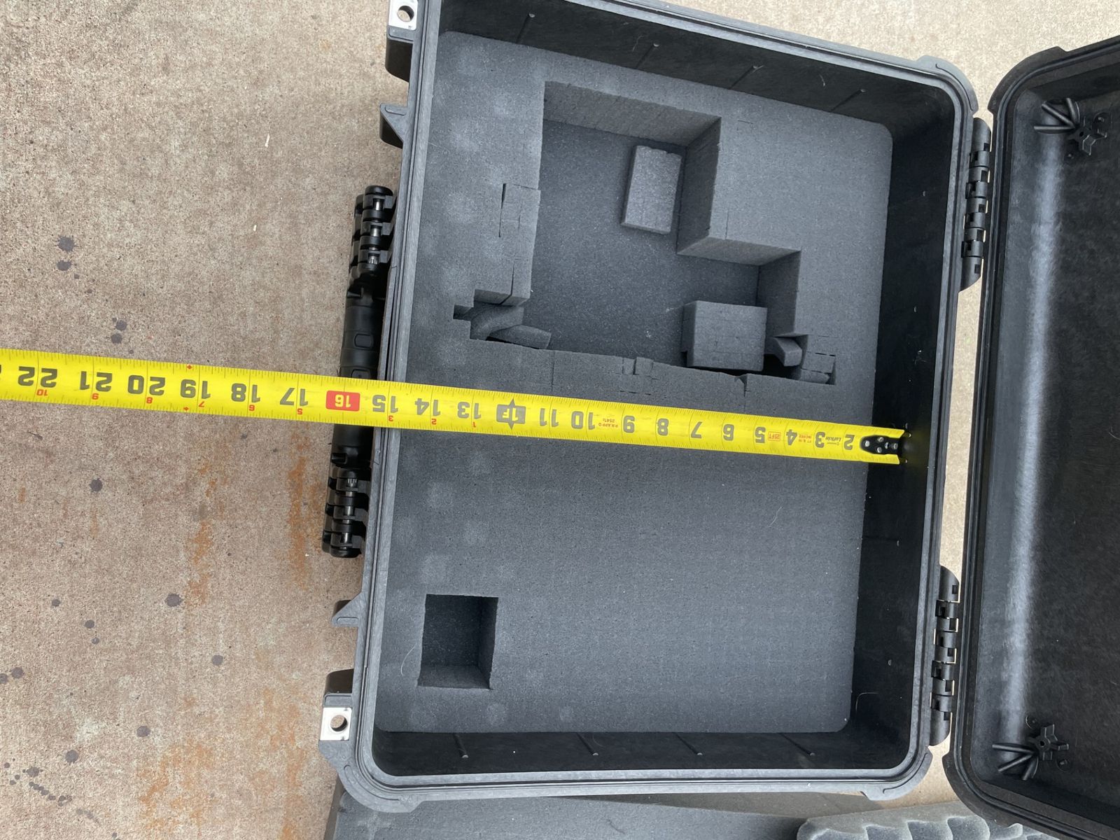 Main image 4