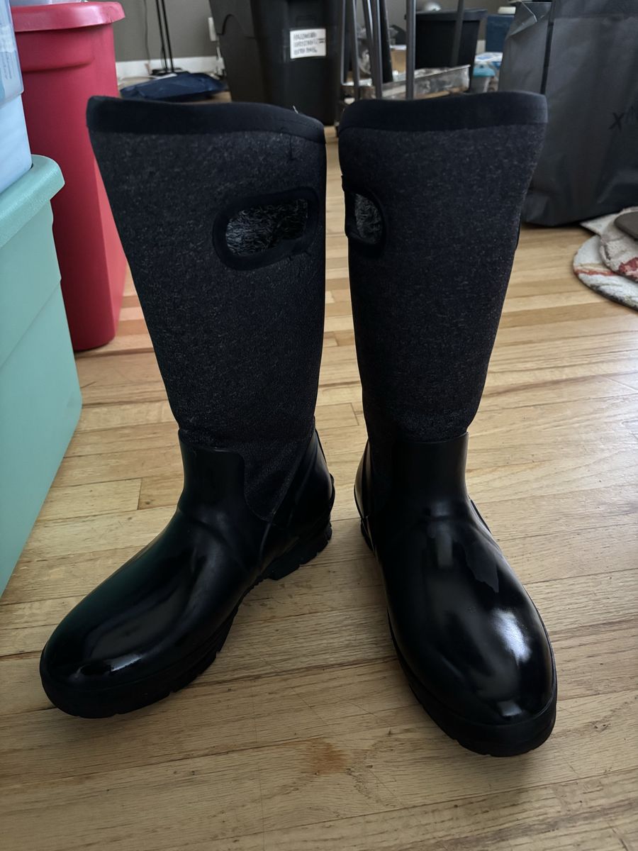 Women’s Bogs Waterproof Tall Winter Boots Black Gray Size 8
