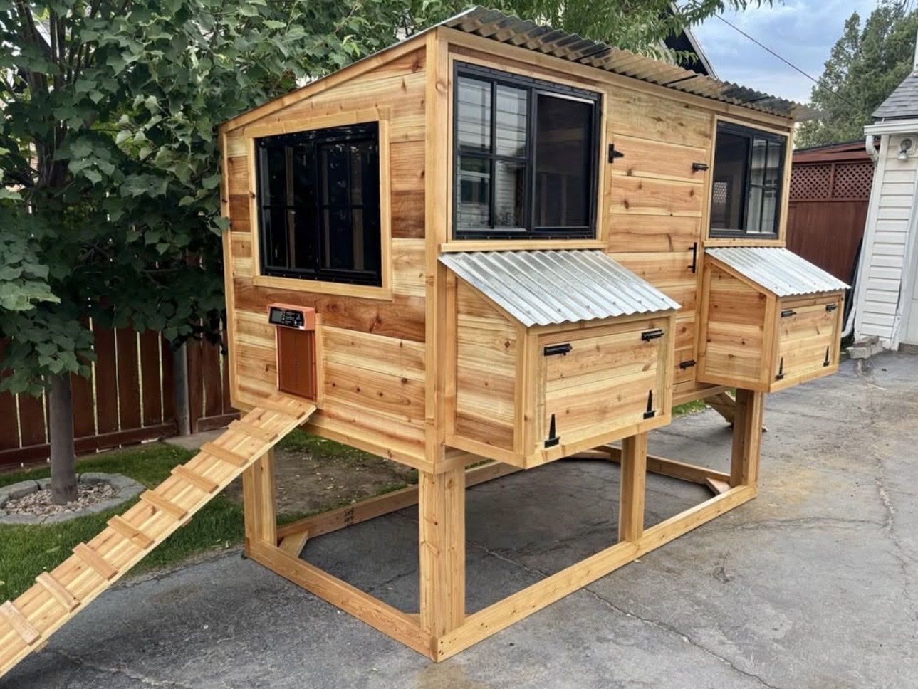 Custom Built Large Wooden Chicken Coop/Hen House - Auto Door, Elevated Design