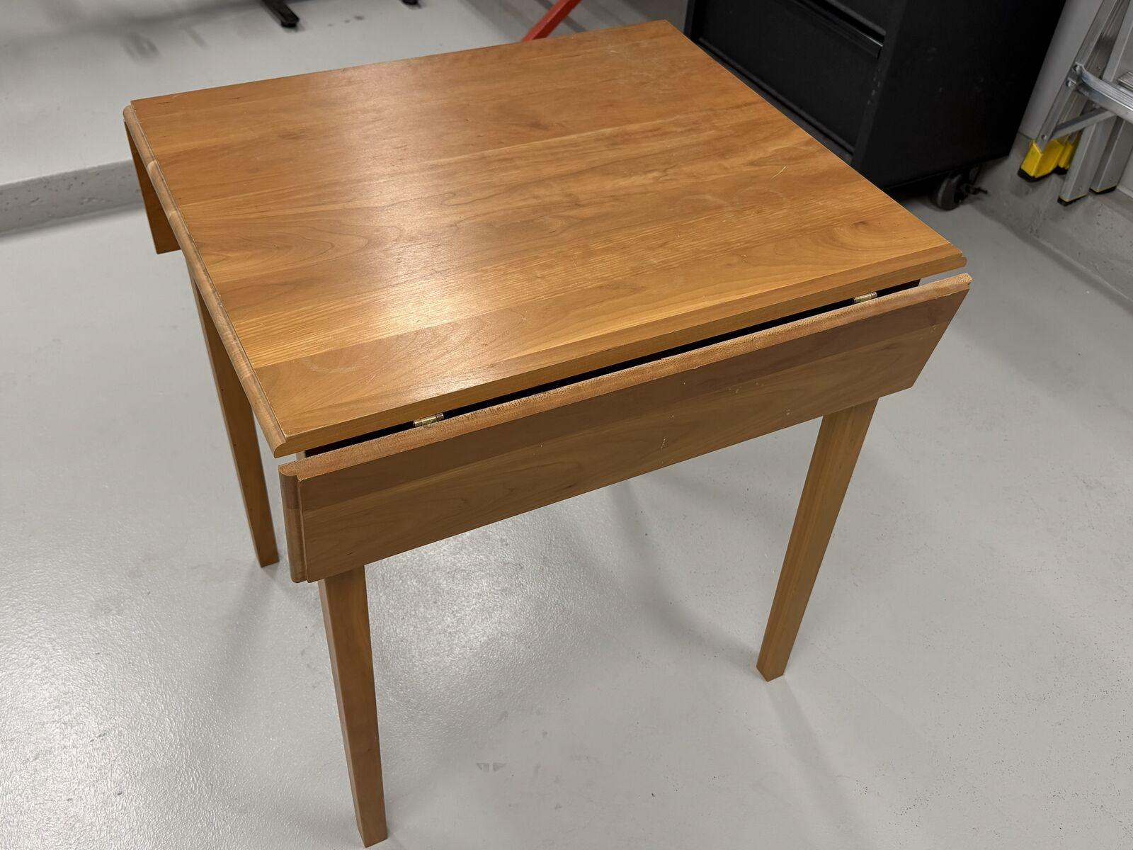 Crate & Barrell 28X36 Cherrywood Dining Table