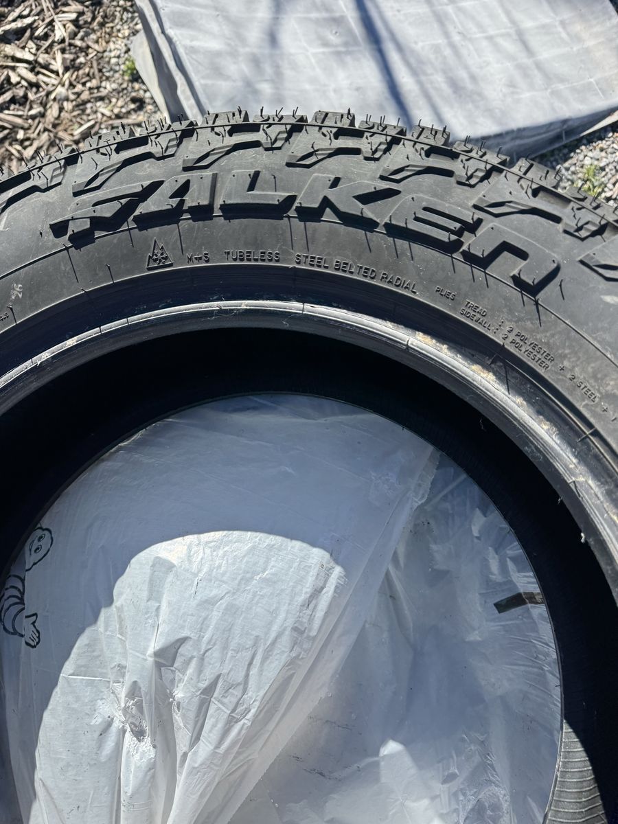 Falken Wildpeak A/T 4W