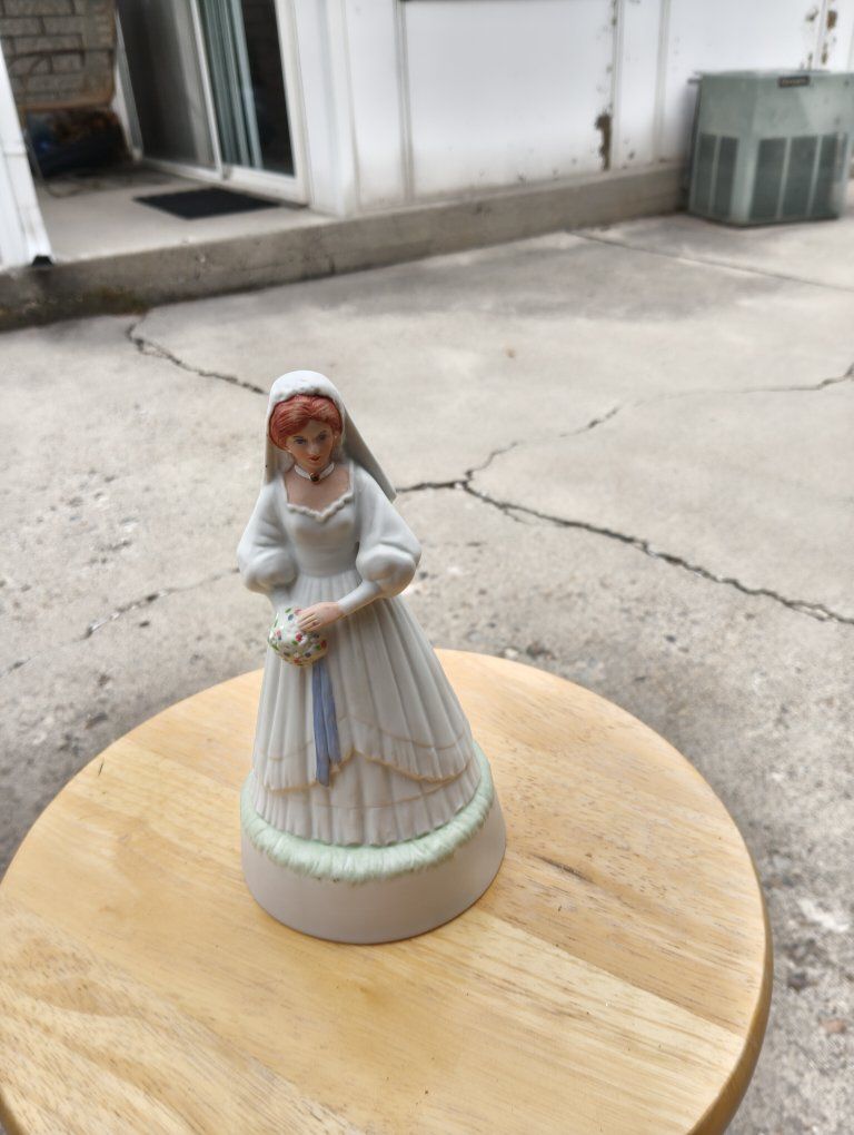 Bride figurine