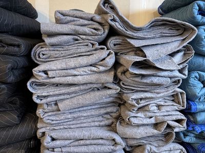 45 US Cargo Moving Blankets - 26lbs / Dozen