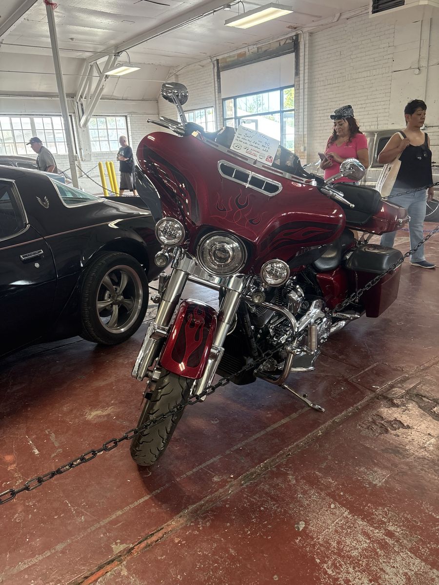 2017 Harley-Davidson Street Glide Special 107 CI M-8 Stage 2, Custom Red, 13K Miles