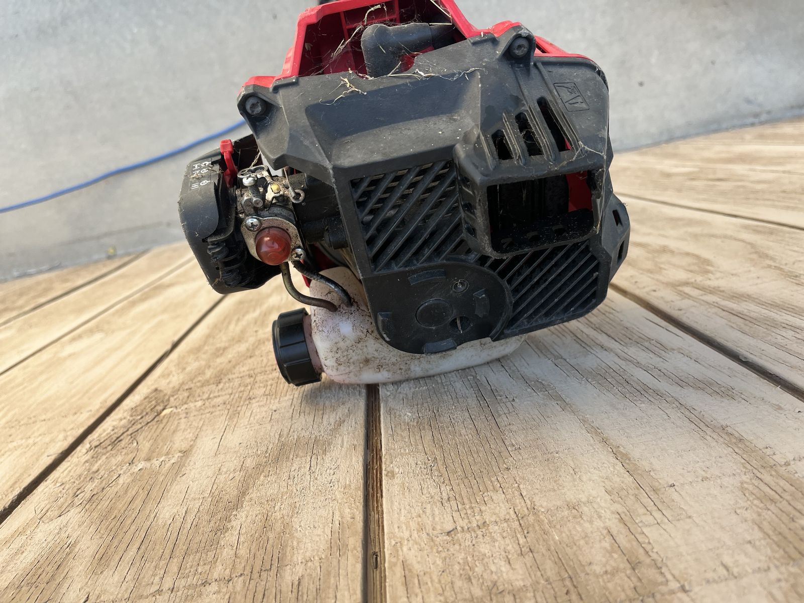 Main image 3