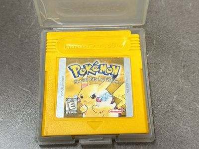 Pokémon Yellow Special Pikachu Edition Nintendo Game Boy Cartridge with Case