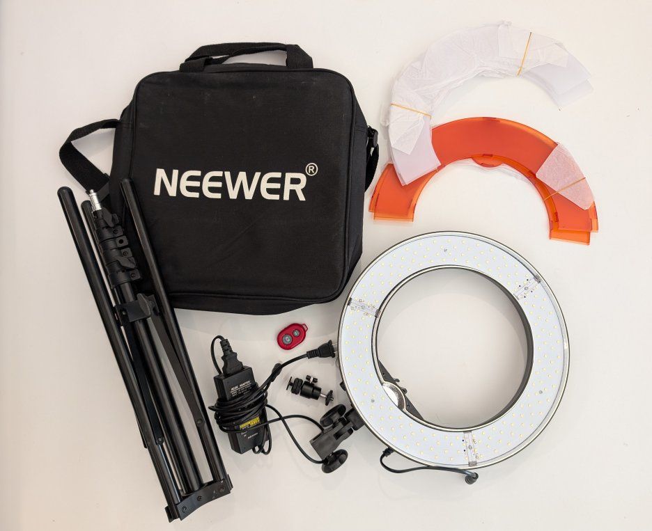 Neewer RL-12 14-Inch Outer LED Ring Light Kit with Stand, Filters & Carrying Bag