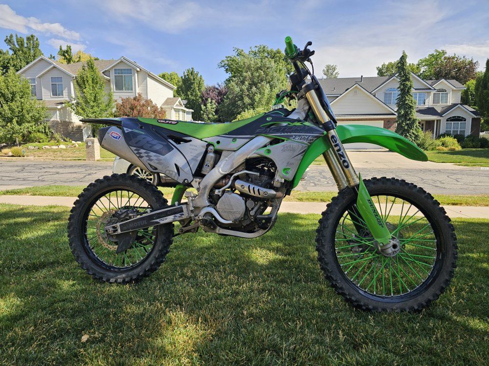 Kawasaki KX250F Dirt Bike - MX Ready, Enzo Tuned Suspension, Green/Black