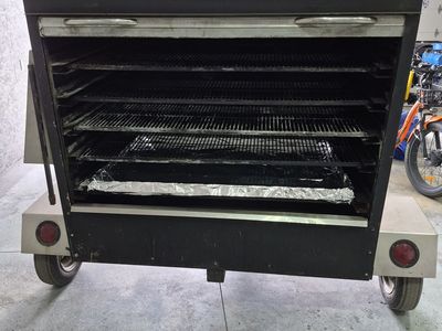 Traeger com 200 commercial pellet grill
