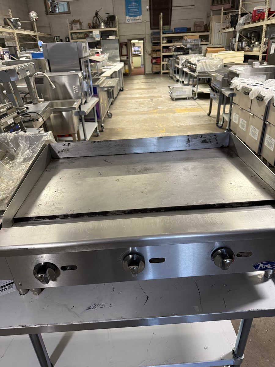 Used 36”  gas griddle in great working condition