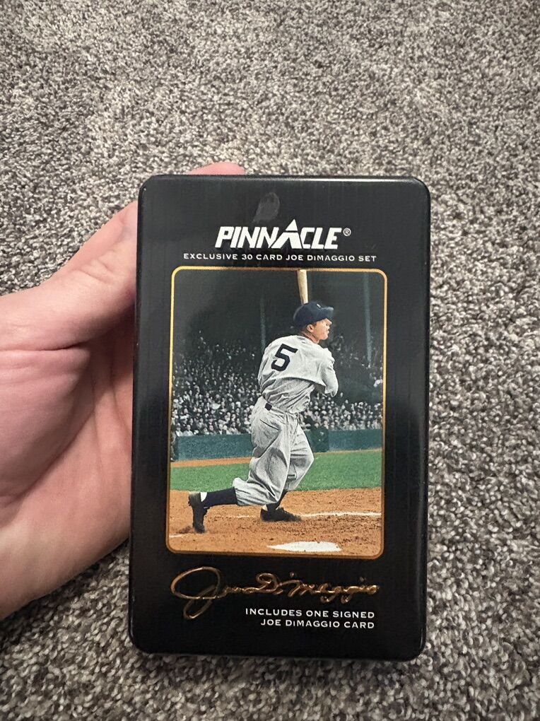 1993 Joe Dimaggio 30 Card Set With COA