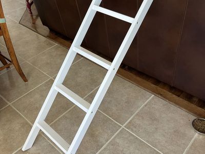 Bunkbed ladder 57” tall 14” wide bunk bed
