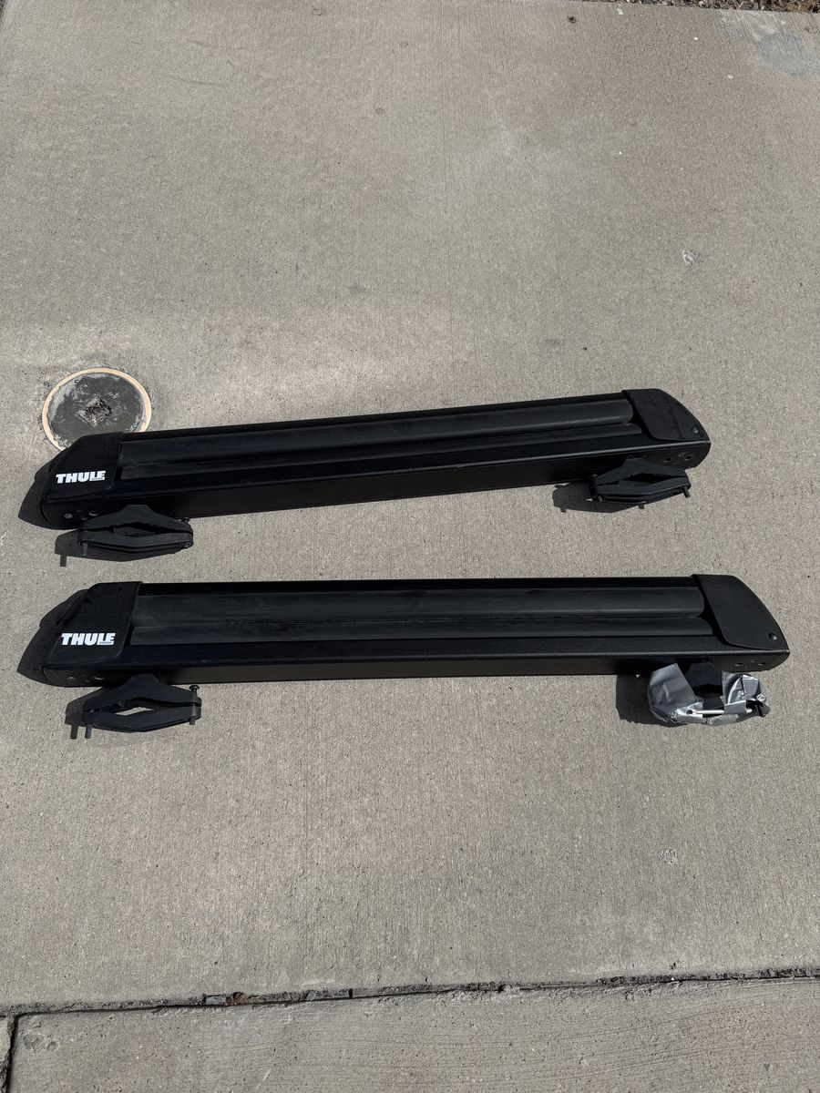 Thule 30” Ski Rack
