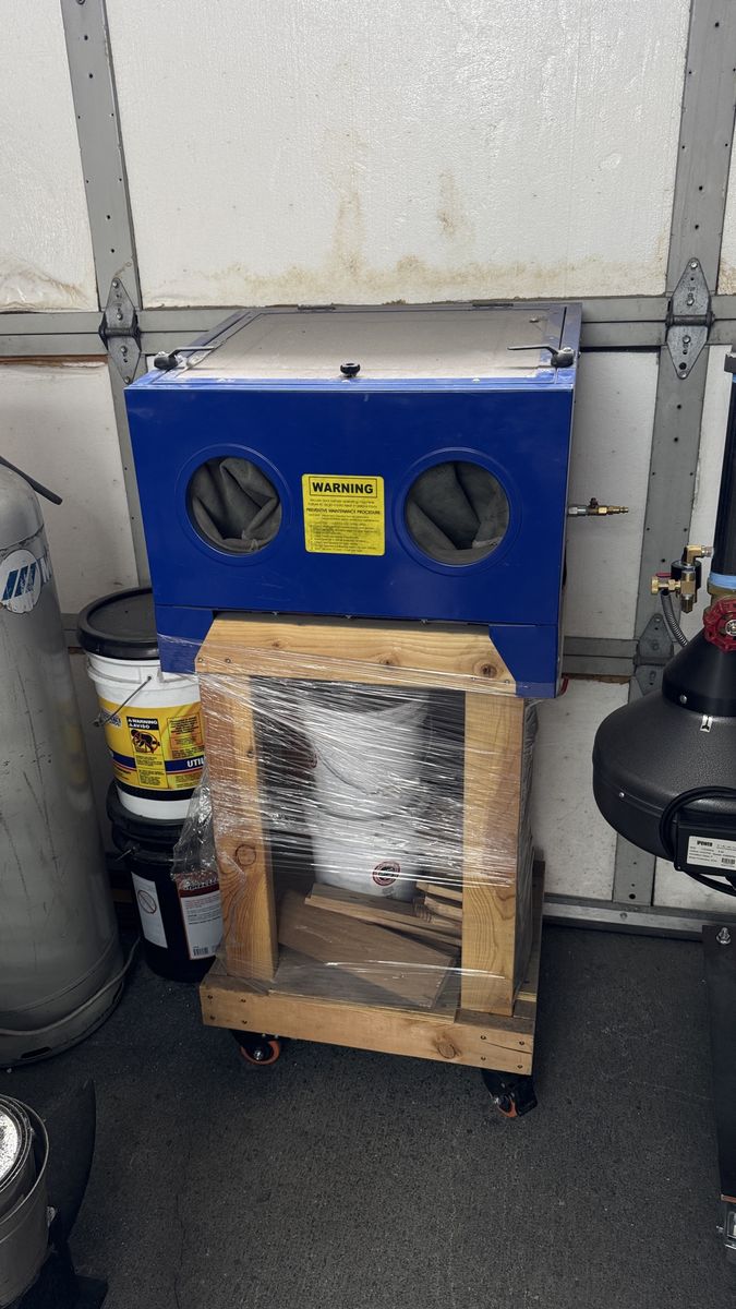 Sand Blast Cabinet
