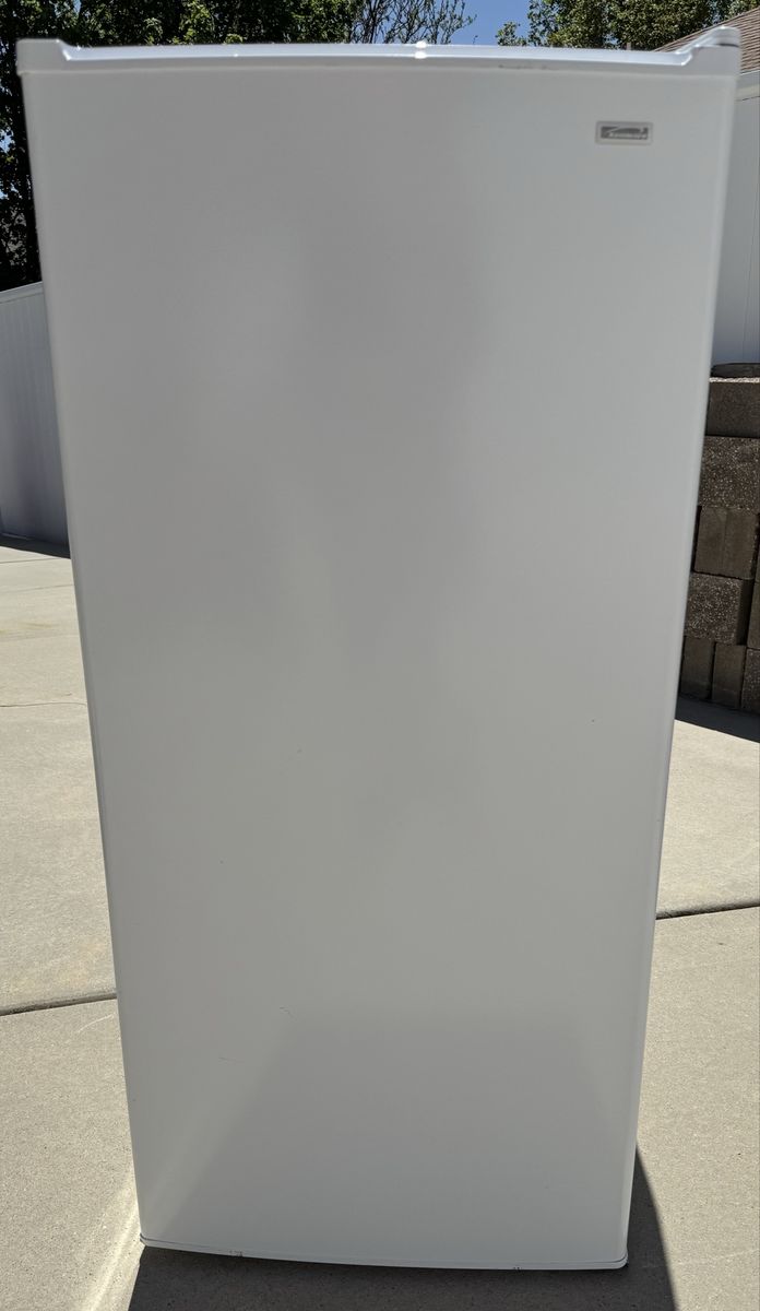 5 cubic ft Freezer