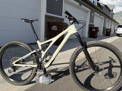 2023 Specialized Stumpjumper Expert Carbon S4 (Large)