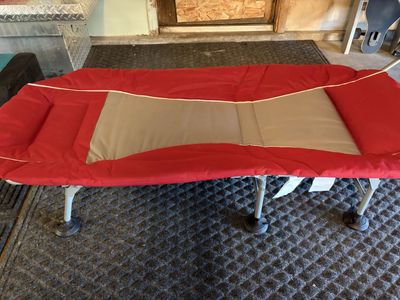Foldable kids cot w/ reclining position