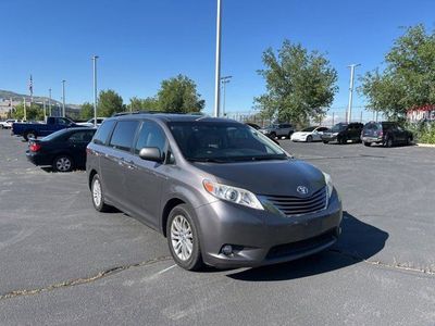 2017 Toyota Sienna XLE 8-Passenger