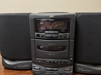 JVC UX-T1 Micro Component System with CD Player, Cassette Deck, and AM/FM Tuner